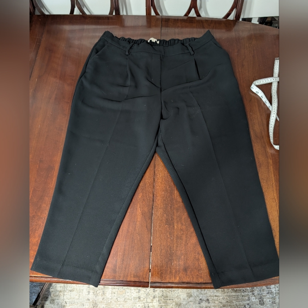 3/$30 Loft Ankle Crop PETITE Elastic Pants - Picture 3 of 8